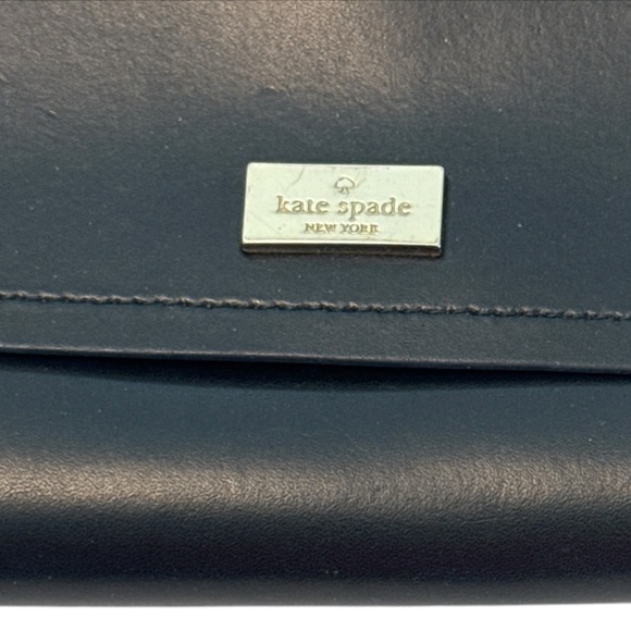 Kate Spade Magenta Black Crossbody Shoulder Wallet Purse Logo Flaw - Picture 5 of 9